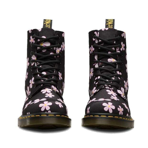 Dr. Martens Page Meadow 8 Eye Boot Black Meadow Flowers T-Canvas