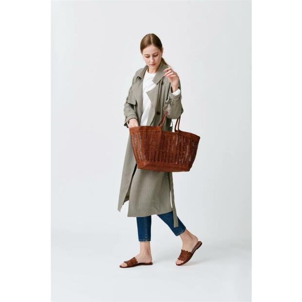 Dragon Diffusion Leather Bag Window Shopper Tan